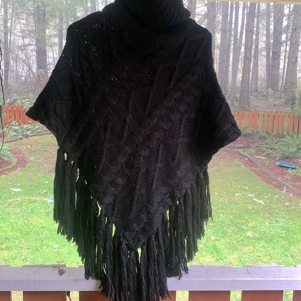 JC Penny Mixit Black Fringed Poncho NWT